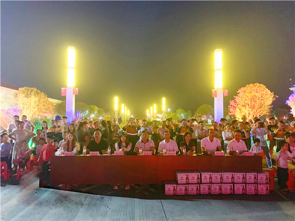 永州紅獅舉辦“壯麗70年，奮斗新時(shí)代”國(guó)慶晚會(huì)暨員工集體生日會(huì)