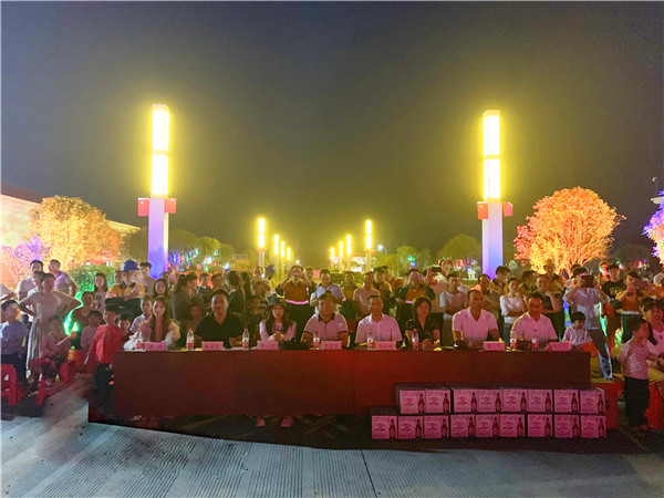 永州紅獅舉辦“壯麗70年，奮斗新時代”國慶晚會暨 員工集體生日會